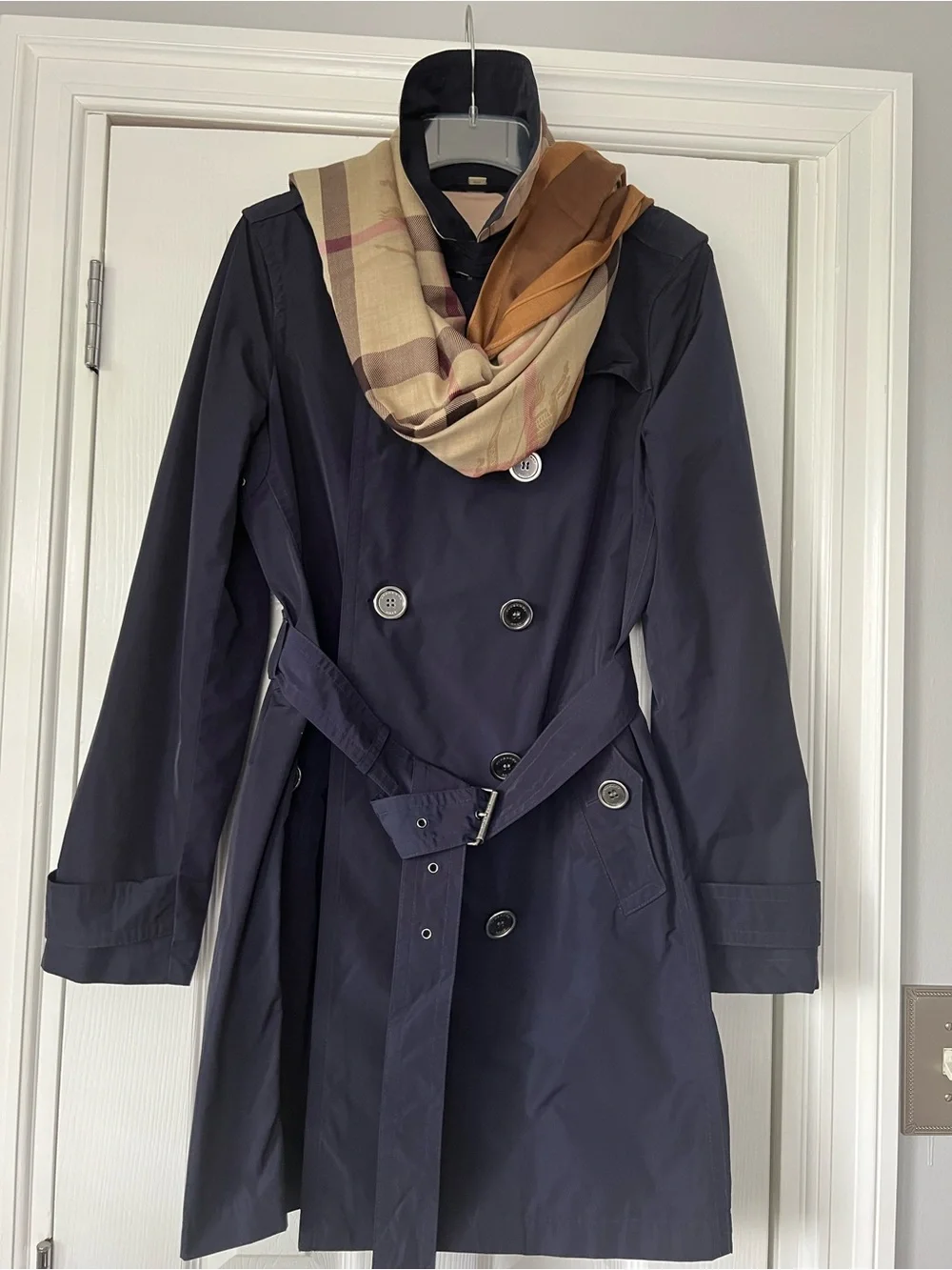 Authentic Burberry Brit Navy Balmoral Trench Coat with Hood, Size 10 - Picture 4 of 13